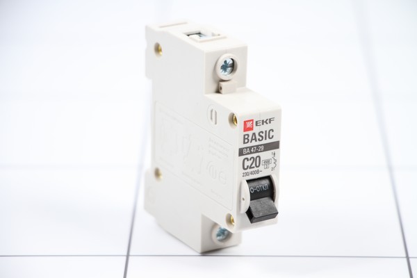 Автоматический выключатель 1P 20А хар-ка C 4, 5кА,  ВА 47-29,  Basic EKF - фото товара